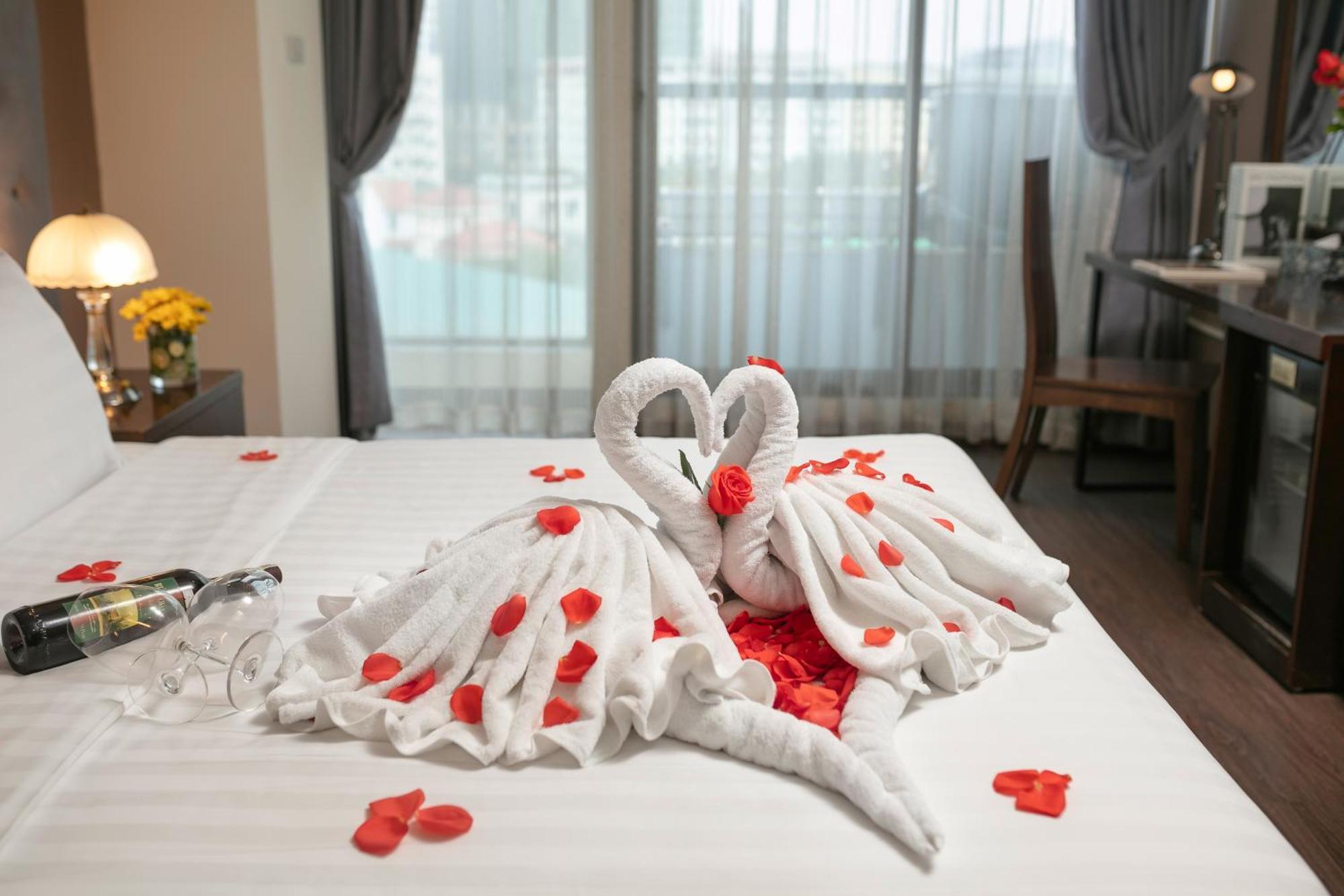 Blubiz Hotel Hanoi Exterior foto