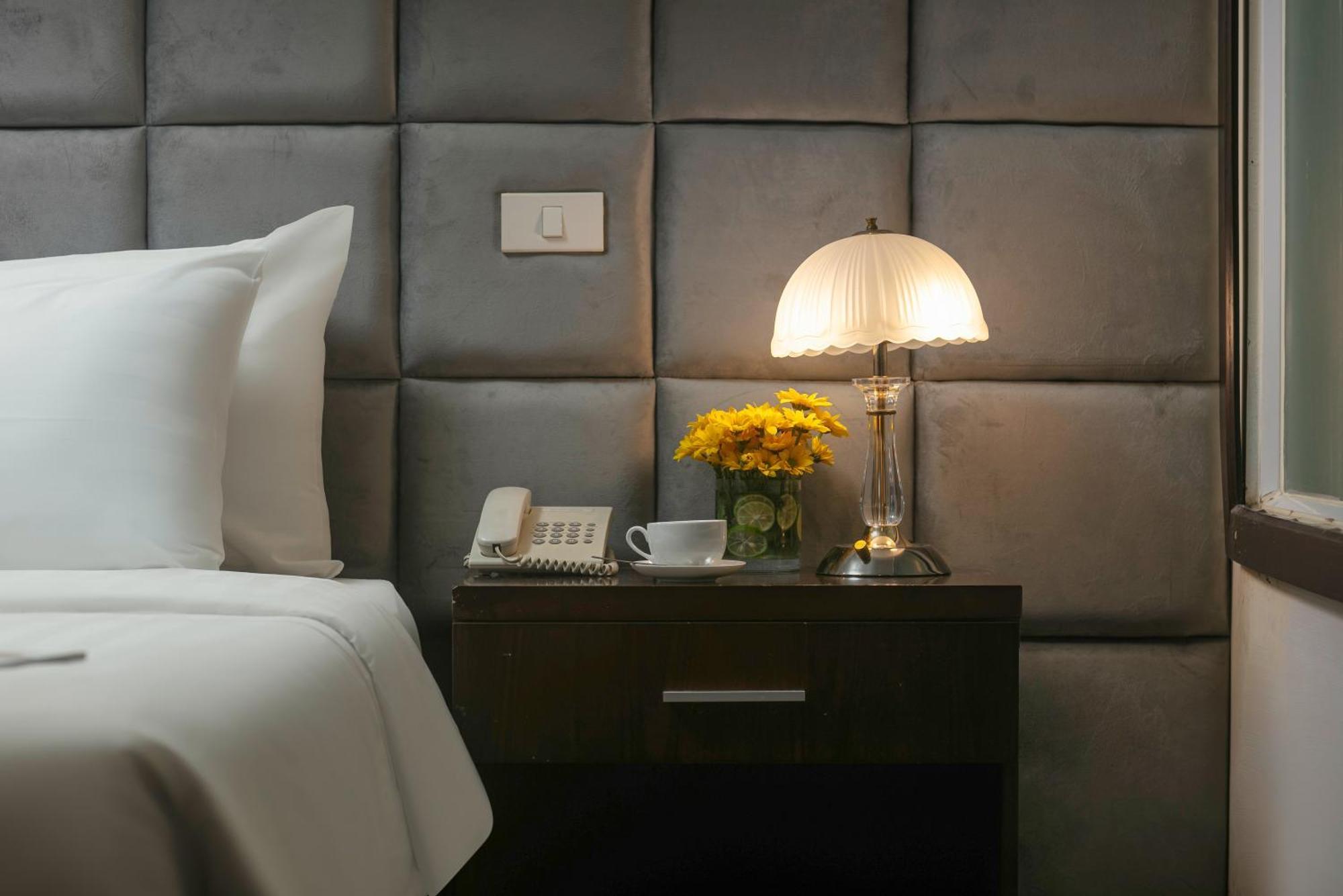 Blubiz Hotel Hanoi Exterior foto